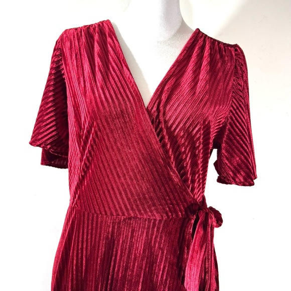 NWT Simplee True Wrap Dress Red Velvet Ribbed Short Sleeves - Picture 2 of 12
